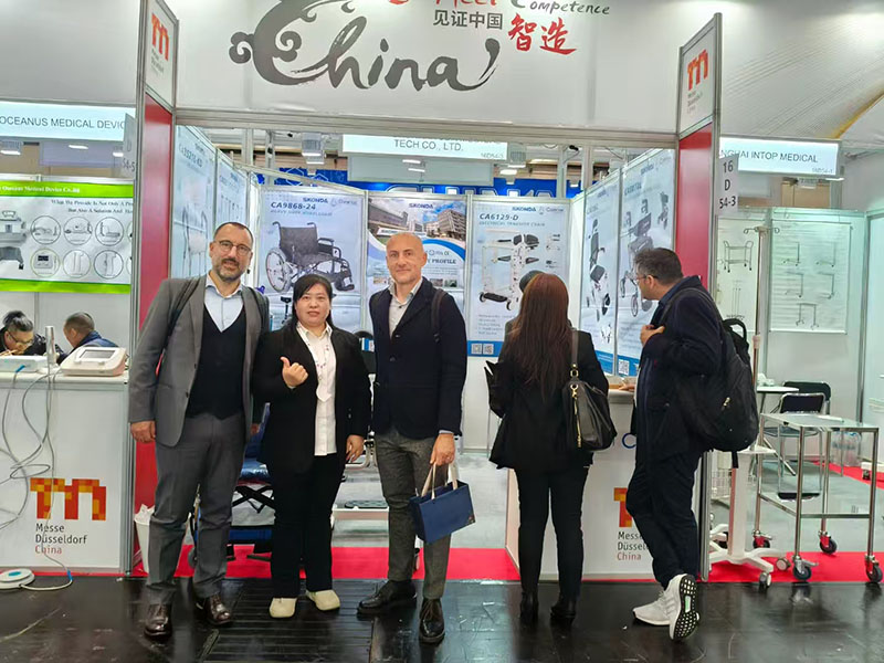 Yuteng Medical tại Dubai Triển lãm