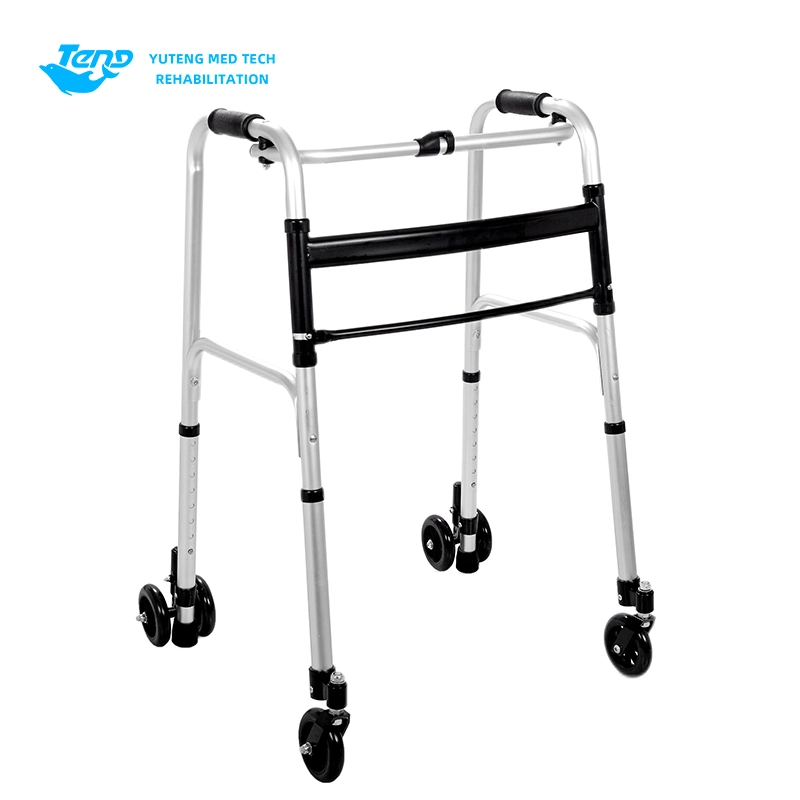 Người đi bộ bốn bánh có thể gập lại